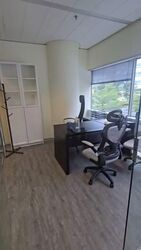 Gateway East (D7), Office #545150891